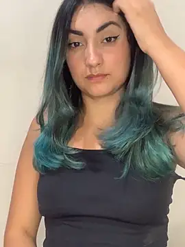 Snapshot of jadesecrett chatting on 04.15.26 jadesecrett online show from 04.15.26