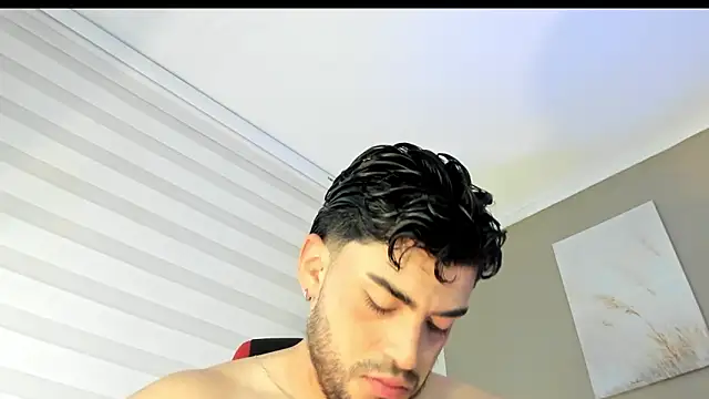 Snapshot of Alexander_Diazz chatting on 04.10.26 Alexander Diazz online show from 04.10.26