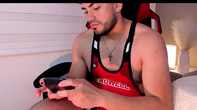 Snapshot of Alexander_Diazz chatting on 04.18.26 Alexander Diazz online show from 04.18.26