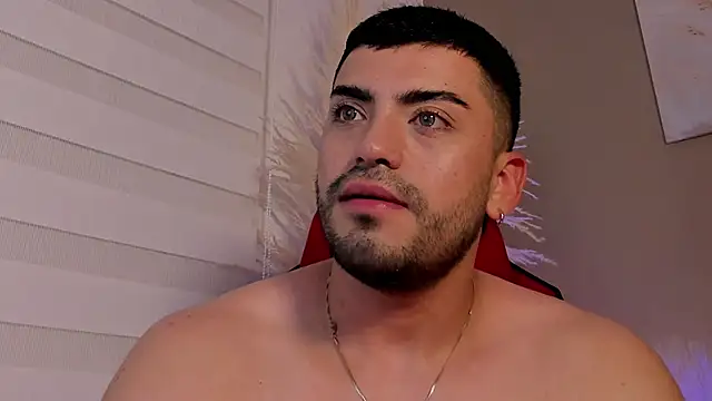 Snapshot of Alexander_Diazz chatting on 05.16.26 Alexander Diazz online show from 05.16.26
