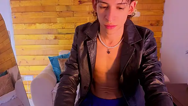 Snapshot of jack_shine chatting on 04.29.26 jack shine online show from 04.29.26