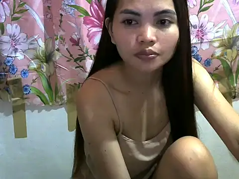 petitegirl123 online show from 04.07.26