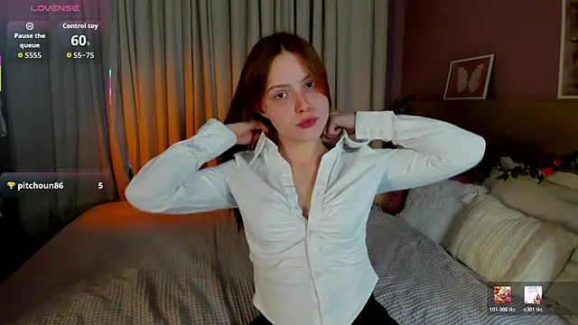 Snapshot of Diana_Broooks chatting on 04.21.26 Diana Broooks online show from 04.21.26