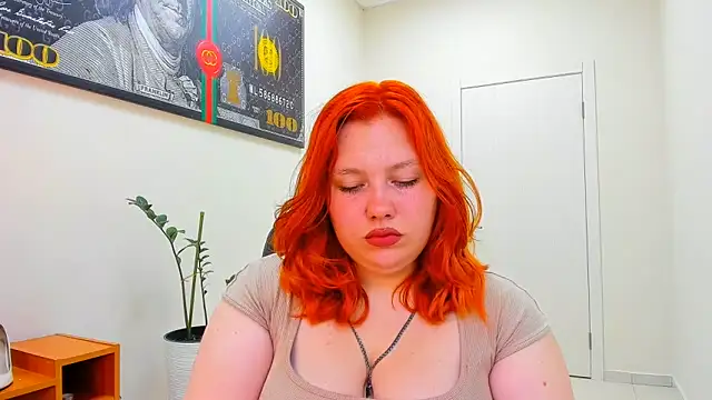 Snapshot of Aillia-Rous chatting on 05.25.26 Aillia-Rous online show from 05.25.26