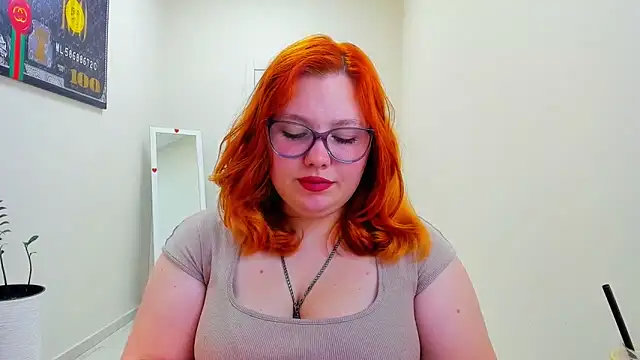 Snapshot of Aillia-Rous chatting on 06.06.26 Aillia-Rous online show from 06.06.26