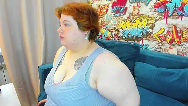Snapshot of Sew_Sunny chatting on 04.10.26 Sew Sunny online show from 04.10.26