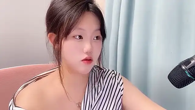 Snapshot of Lilababy00 chatting on 04.25.26 Lilababy00 online show from 04.25.26