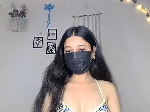 Snapshot of HOT_SNEHA4 chatting on 04.21.26 HOT SNEHA4 online show from 04.21.26