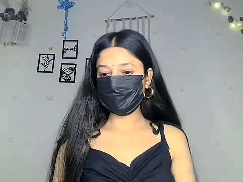 Snapshot of HOT_SNEHA4 chatting on 04.23.26 HOT SNEHA4 online show from 04.23.26