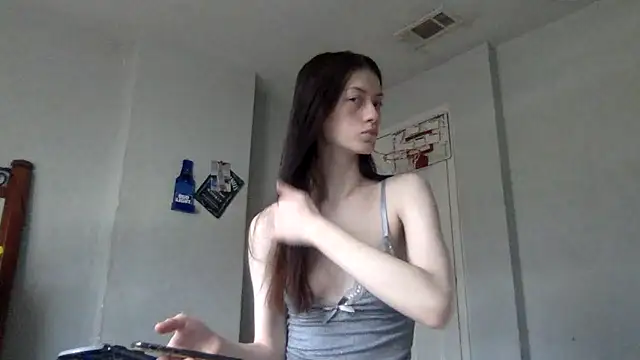 Snapshot of Munchkinbaby72318 chatting on 05.19.26 Munchkinbaby72318 online show from 05.19.26