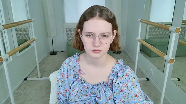 Snapshot of FreeHarmony_ chatting on 04.16.26 FreeHarmony online show from 04.16.26