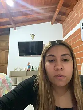Snapshot of _BellaSmith_ chatting on 04.25.26 BellaSmith online show from 04.25.26