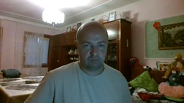 Snapshot of Luceriusbigass chatting on 07.01.26 Luceriusbigass online show from 07.01.26