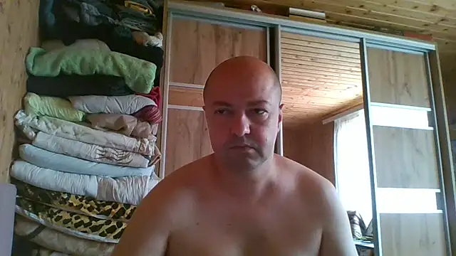 Snapshot of Luceriusbigass chatting on 07.25.26 Luceriusbigass online show from 07.25.26