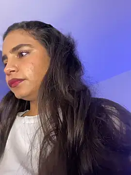 Snapshot of holaRosa chatting on 06.12.26 holaRosa online show from 06.12.26