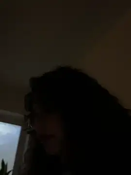 Snapshot of holaRosa chatting on 06.24.26 holaRosa online show from 06.24.26