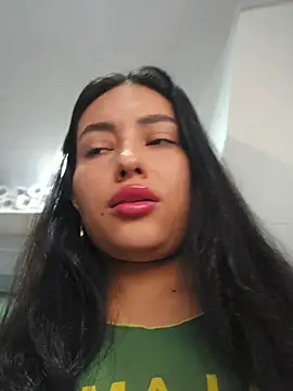 Snapshot of VioletRousee chatting on 07.17.26 VioletRousee online show from 07.17.26