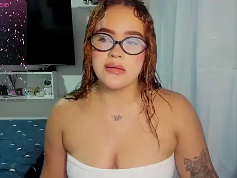 Snapshot of Sabrina_Darkness chatting on 07.23.26 Sabrina Darkness online show from 07.23.26