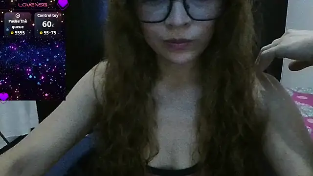 Snapshot of Lannah__ chatting on 05.08.26 Lannah online show from 05.08.26