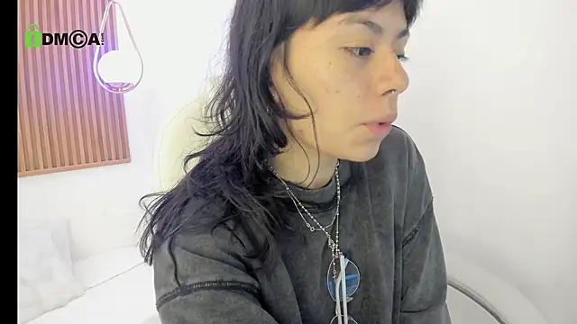 Snapshot of ghostmila chatting on 05.07.26 ghostmila online show from 05.07.26