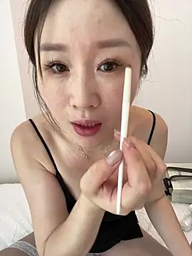 Snapshot of qin205205 chatting on 06.20.26 qin205205 online show from 06.20.26