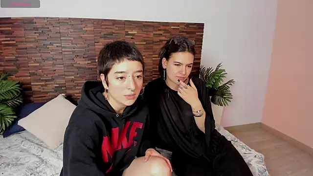 Snapshot of Atheena__ chatting on 05.19.26 Atheena online show from 05.19.26
