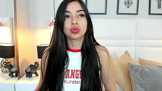 Snapshot of Melody__blake chatting on 04.19.26 Melody blake online show from 04.19.26