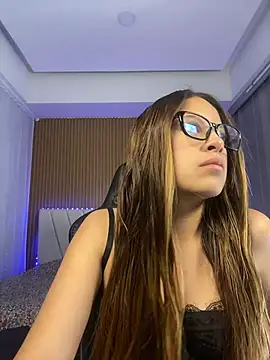 Snapshot of Ambar_Zaf chatting on 05.07.26 Ambar Zaf online show from 05.07.26