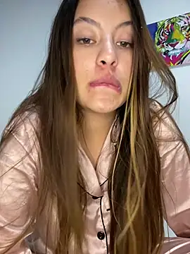 Snapshot of Ambar_Zaf chatting on 07.29.26 Ambar Zaf online show from 07.29.26