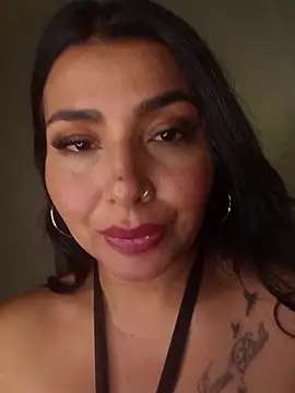 Snapshot of Antonella-corruso chatting on 04.27.26 Antonella-corruso online show from 04.27.26