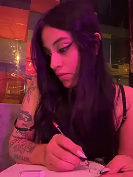 Snapshot of Kattze_ chatting on 05.19.26 Kattze online show from 05.19.26