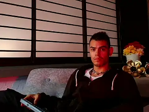 Snapshot of RomeoBoselli__ chatting on 06.12.26 RomeoBoselli online show from 06.12.26