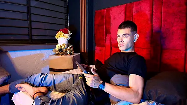 Snapshot of RomeoBoselli__ chatting on 06.14.26 RomeoBoselli online show from 06.14.26