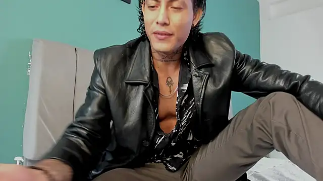 Snapshot of Damian_Romanoff chatting on 04.09.26 Damian Romanoff online show from 04.09.26