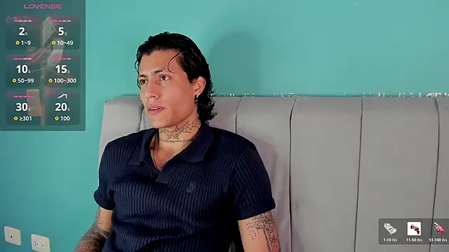 Snapshot of Damian_Romanoff chatting on 04.13.26 Damian Romanoff online show from 04.13.26