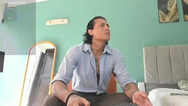 Snapshot of Damian_Romanoff chatting on 05.05.26 Damian Romanoff online show from 05.05.26