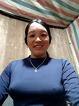 Snapshot of vanlucky2 chatting on 04.29.26 vanlucky2 online show from 04.29.26