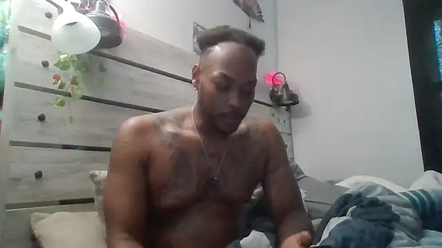 Snapshot of zdaddymm chatting on 06.17.26 zdaddymm online show from 06.17.26