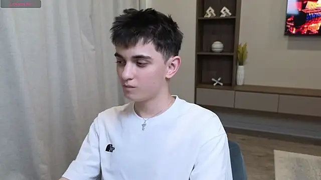 Snapshot of alexander_18_xxl chatting on 07.24.26 alexander 18 xxl online show from 07.24.26