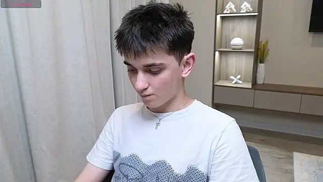 Snapshot of alexander_18_xxl chatting on 07.29.26 alexander 18 xxl online show from 07.29.26