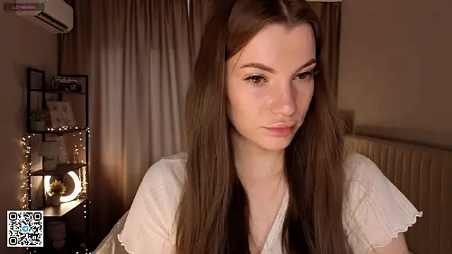 Snapshot of JerleneBelfy chatting on 04.24.26 JerleneBelfy online show from 04.24.26