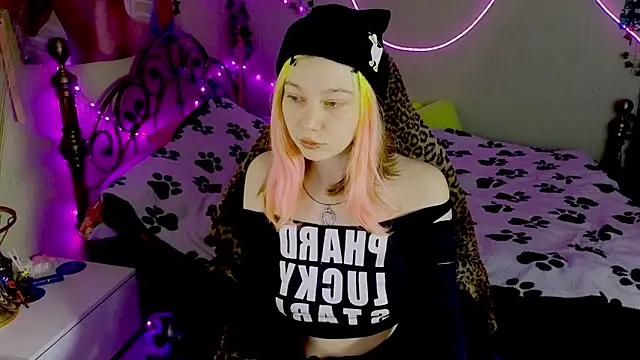 Sansarella online show from 03.15.26