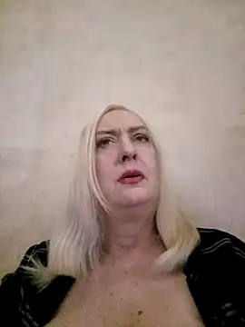 Snapshot of Julia20X chatting on 05.05.26 Julia20X online show from 05.05.26