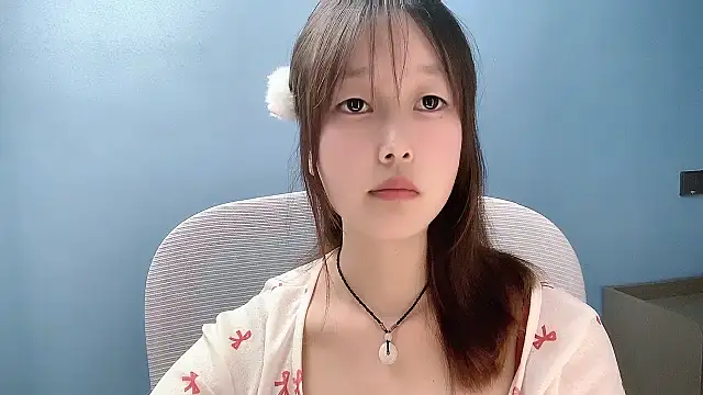 Snapshot of Xiaoqing00 chatting on 04.29.26 Xiaoqing00 online show from 04.29.26