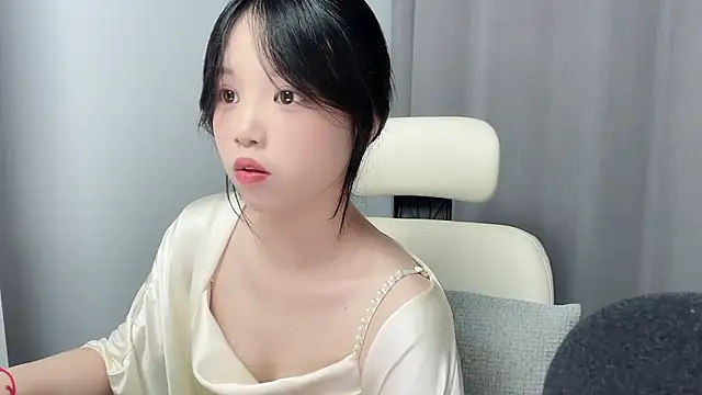 Snapshot of Xiaoqing00 chatting on 05.16.26 Xiaoqing00 online show from 05.16.26