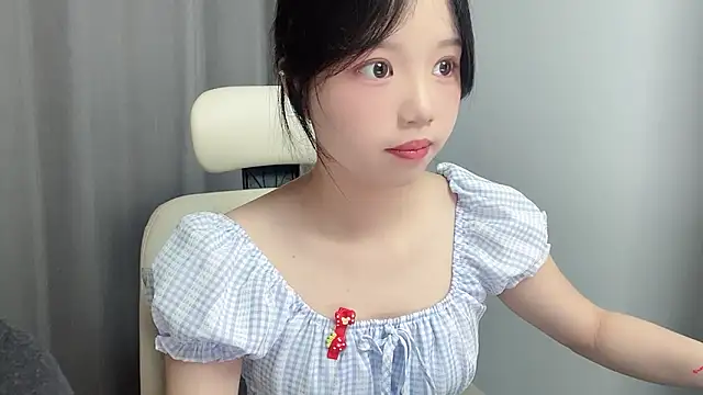Snapshot of Xiaoqing00 chatting on 05.18.26 Xiaoqing00 online show from 05.18.26