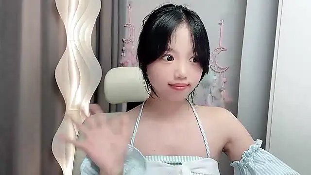 Snapshot of Xiaoqing00 chatting on 05.22.26 Xiaoqing00 online show from 05.22.26