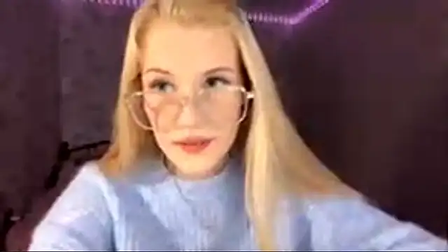 Snapshot of Ketris_Drewerses chatting on 04.22.26 Ketris Drewerses online show from 04.22.26