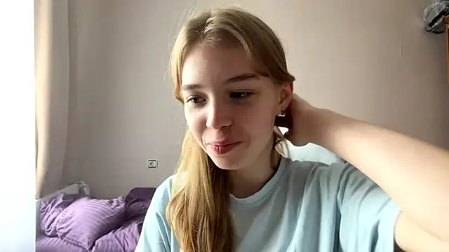 Snapshot of HebrewRiding chatting on 06.19.26 HebrewRiding online show from 06.19.26