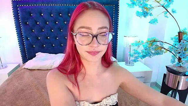 Snapshot of Amelie_adams chatting on 05.02.26 Amelie adams online show from 05.02.26